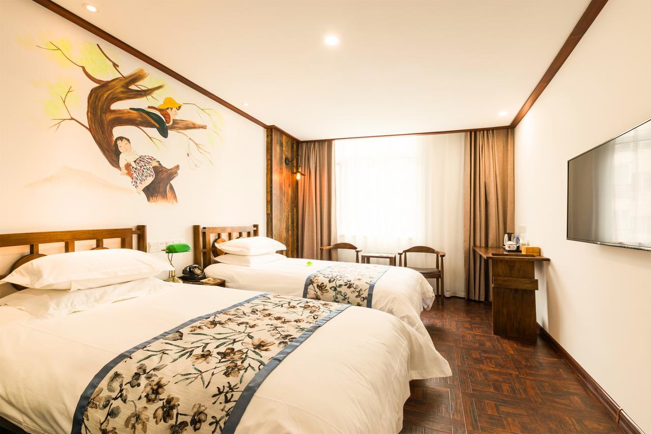 Nostalgia Hotel Near Tianjin Polar Ocean Word- Tianjin Fonte Joy World, 10 Minutes Drive Away From Tianjin Tanggu High-Speed Railway Station, Free Ice-Cream, Mineral Water, Snacks And Laundry Service, English Communication Well Exterior foto
