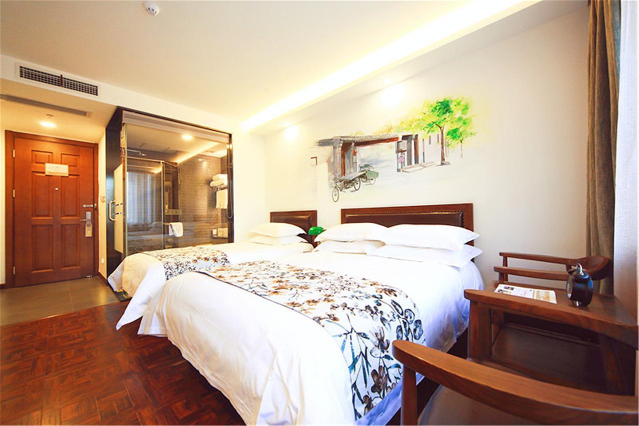 Nostalgia Hotel Near Tianjin Polar Ocean Word- Tianjin Fonte Joy World, 10 Minutes Drive Away From Tianjin Tanggu High-Speed Railway Station, Free Ice-Cream, Mineral Water, Snacks And Laundry Service, English Communication Well Exterior foto