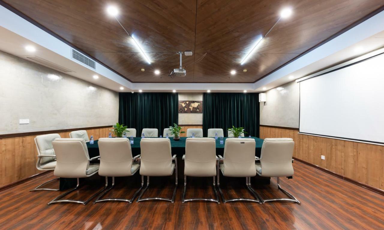 Nostalgia Hotel Near Tianjin Polar Ocean Word- Tianjin Fonte Joy World, 10 Minutes Drive Away From Tianjin Tanggu High-Speed Railway Station, Free Ice-Cream, Mineral Water, Snacks And Laundry Service, English Communication Well Exterior foto